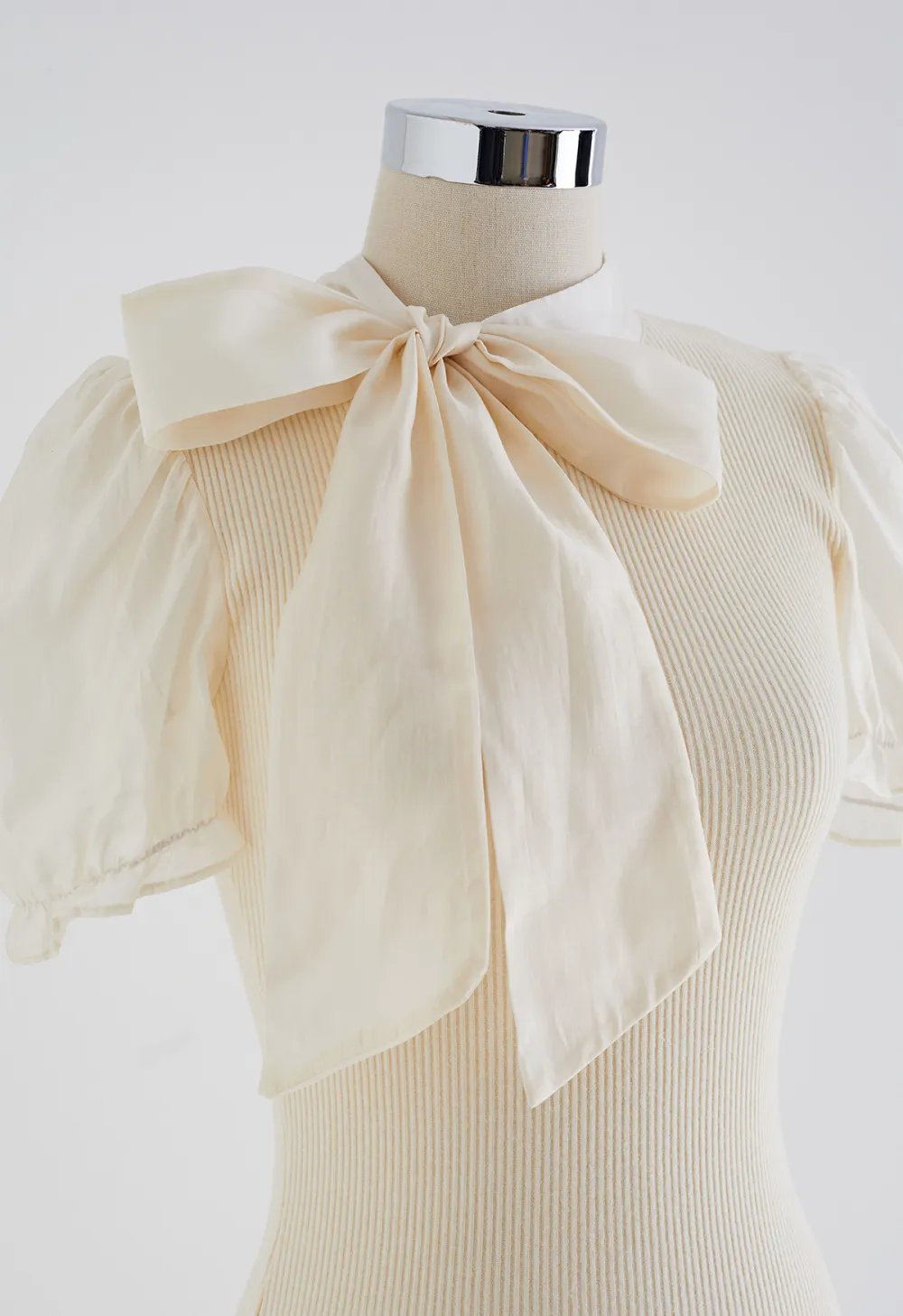 SHORT SLEEVE DETACHABLE BOWKNOT SPLICED KNIT TOP IN CREAM