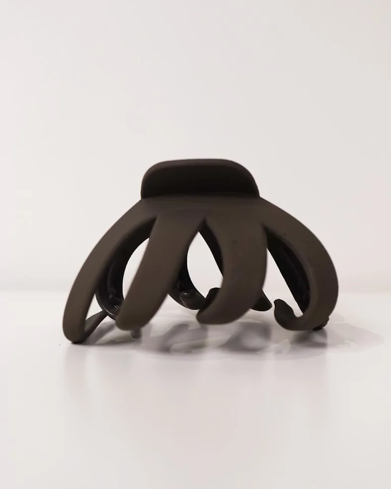 Chic Everyday Claw Hair Clip