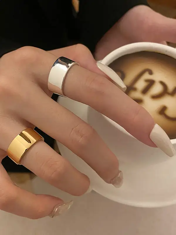 Classic Modern Ring
