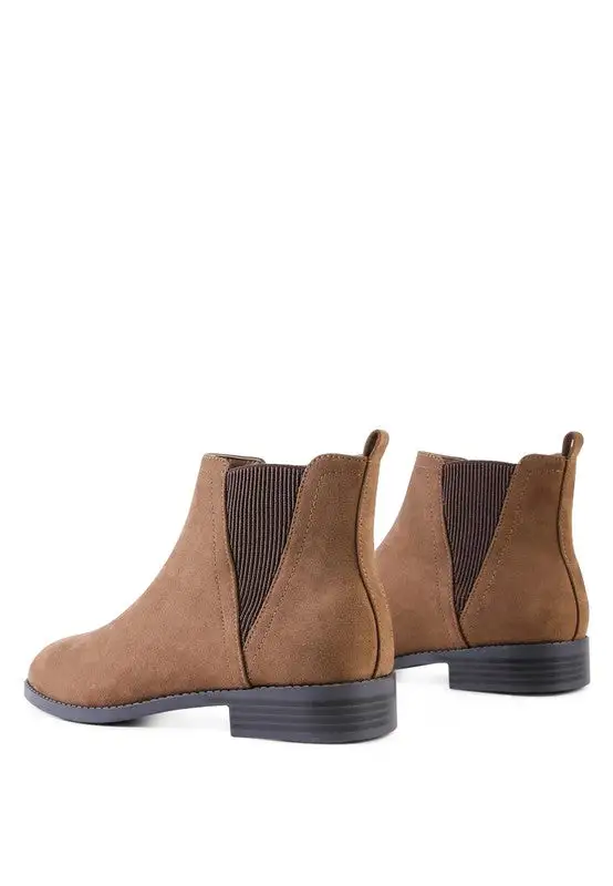 Straw Fari Boots
