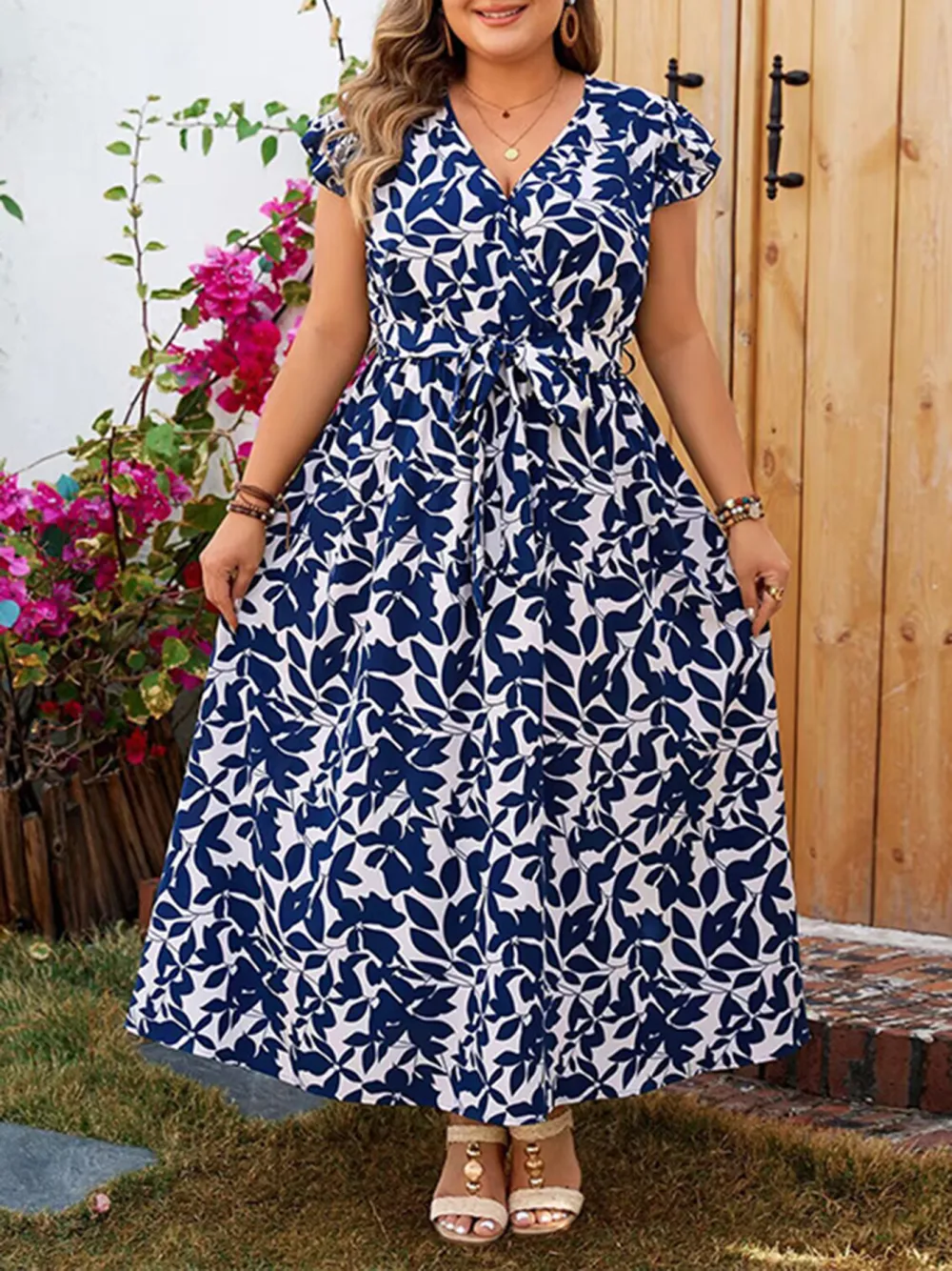 New V Neck Short Sleeved Waist Length Printed Blue Dress