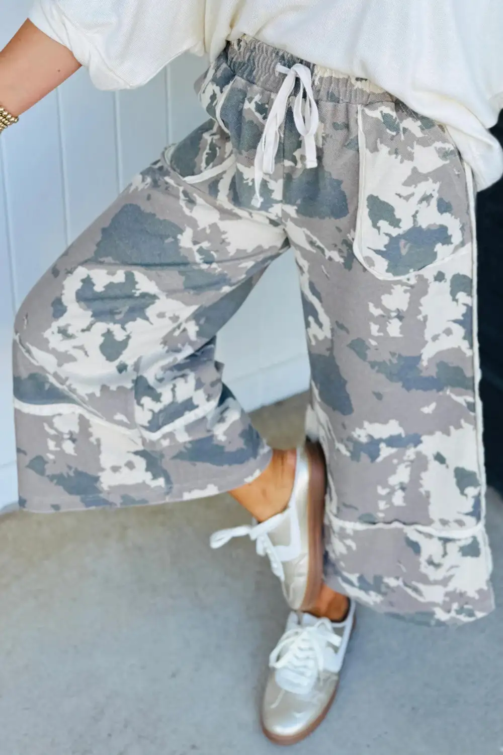Camo Contrast Lace Raw Hem Pants