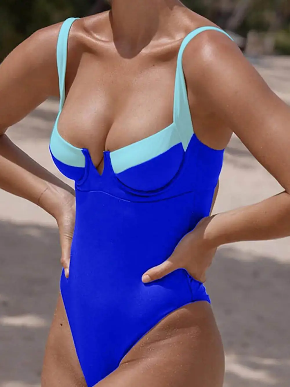 Women’s Contrast Patchwork U-Neck One-Piece Swimsuit