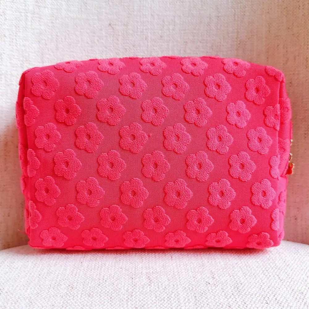 Everyday Soft Zip-Top Shoulder Bag