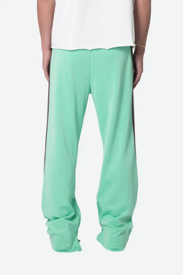 LIGHT GREEN STRIPE ACCENTED SWEATPANTS