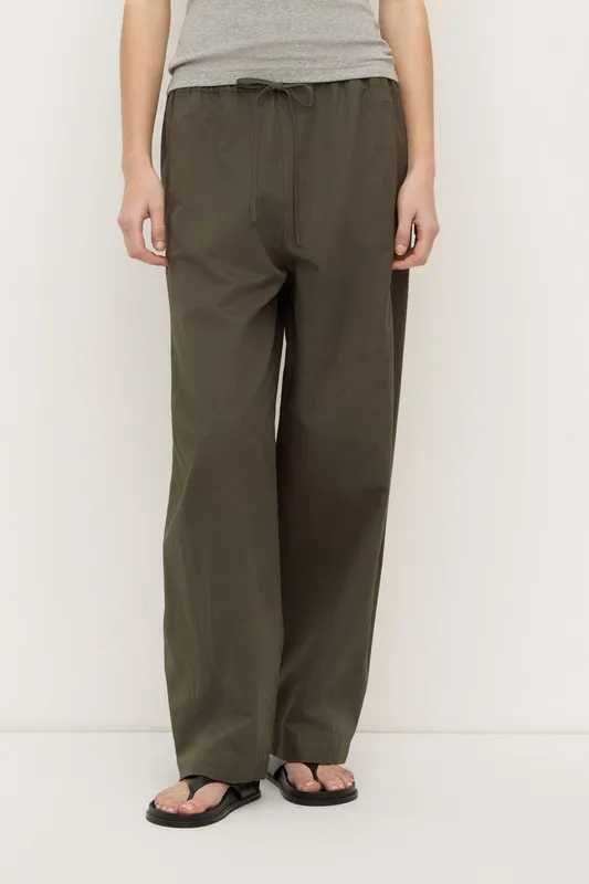 Moss Cotton Linen Barrel-Leg Pant
