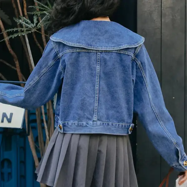 Amanda® | Women's denim jacket with Peter Pan collar