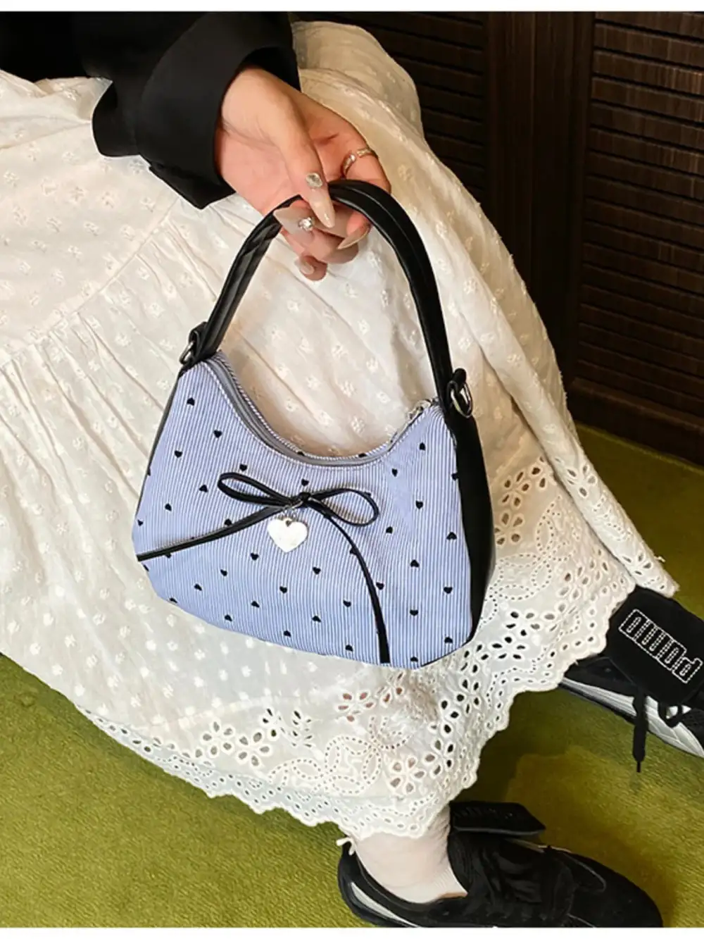 Bow Accent Shoulder Bag
