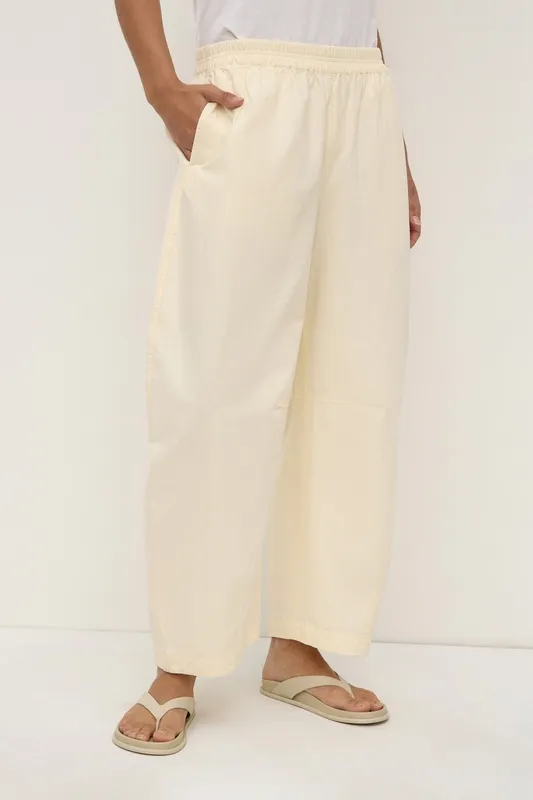 Butter Voluminous Cotton Barrel-Leg Pant