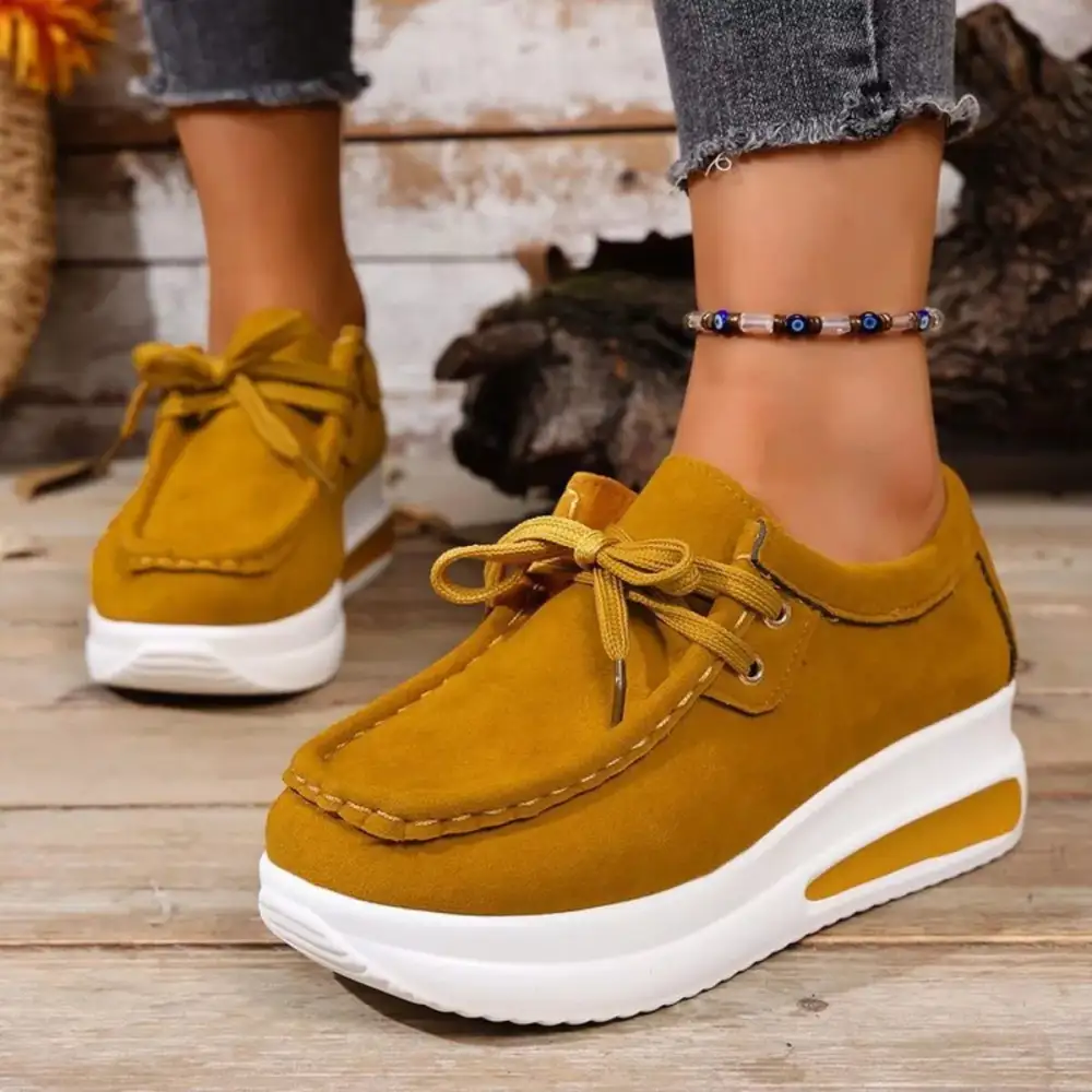 Versatile Round Toe Platform Sneakers