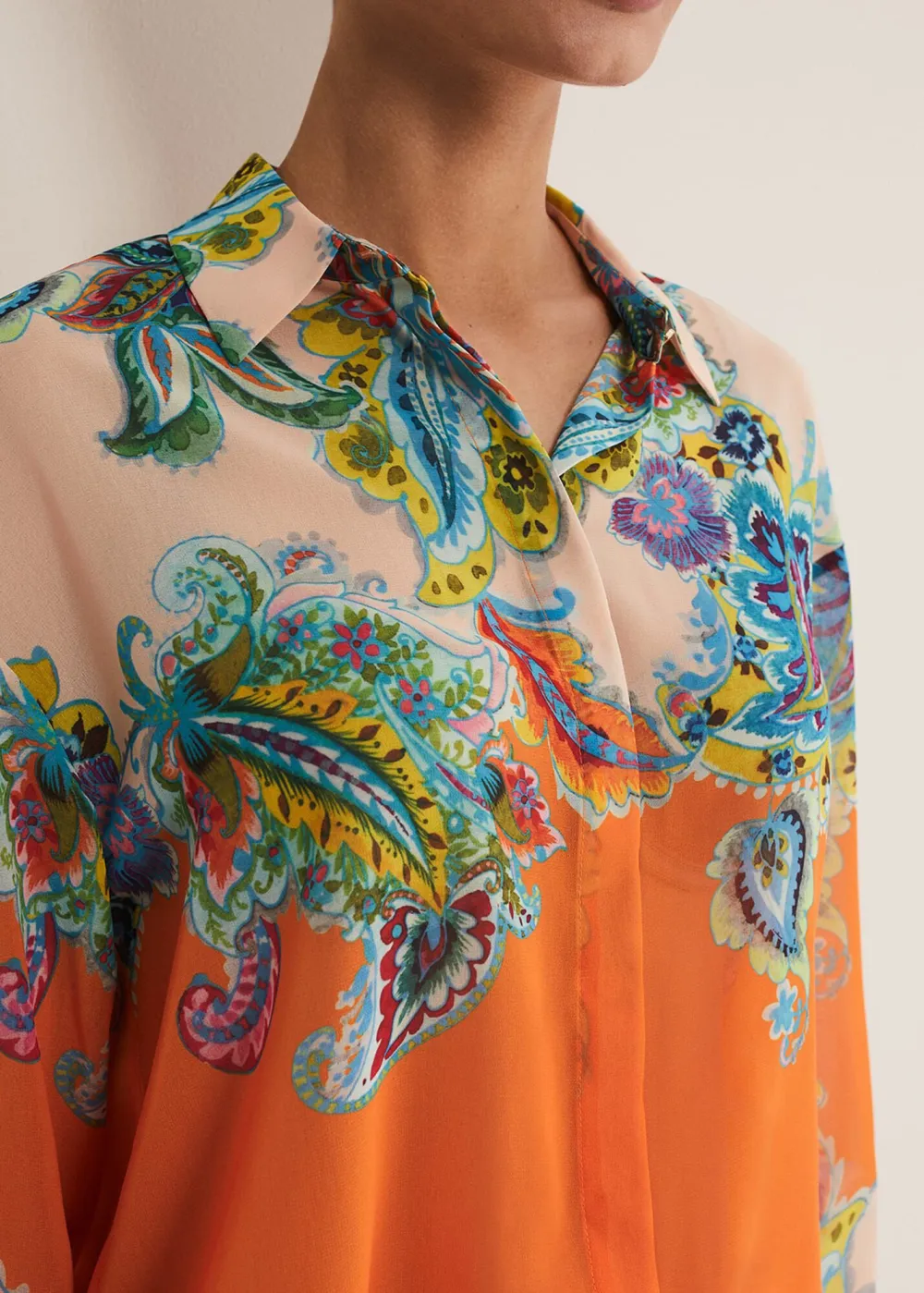 Creative And Lively Classic Women's Printed Shirt
