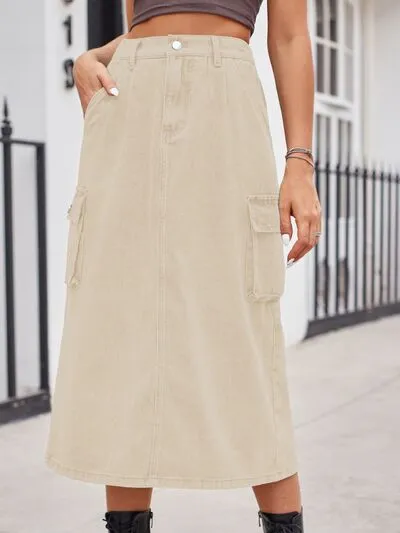 Slit Buttoned Skirt with Pockets