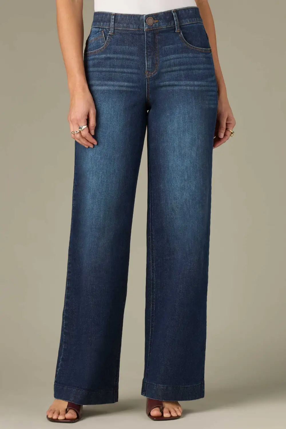 Easy Fit Petite High Rise Wide Leg Jeans
