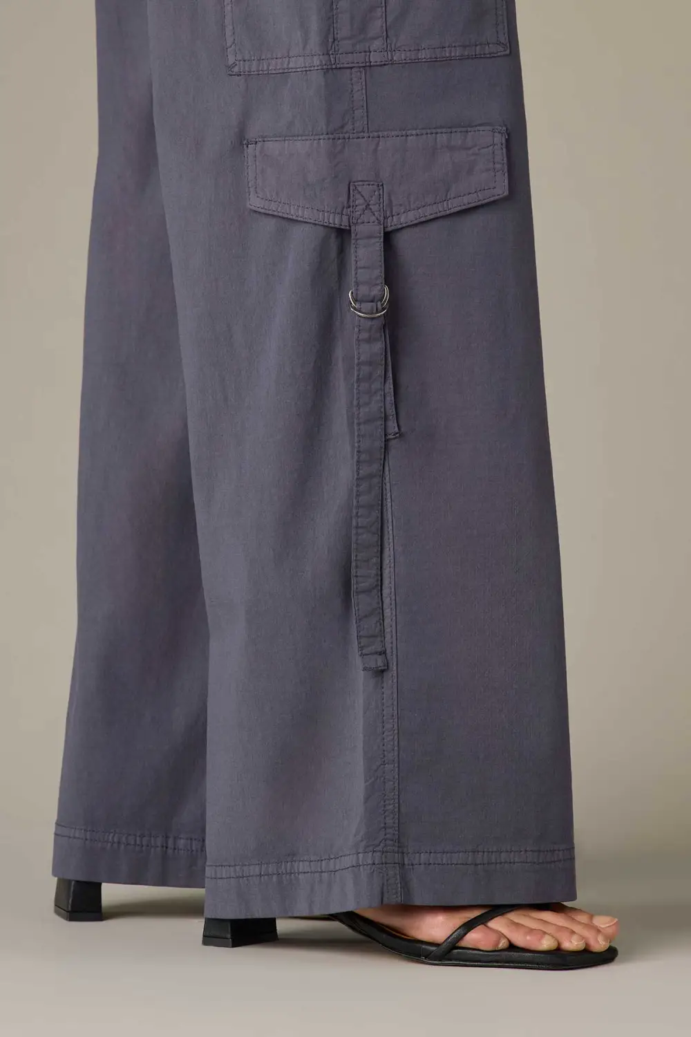  Double Patch Pocket Wide Leg Utility Pants