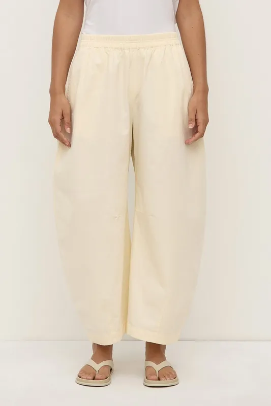 Butter Voluminous Cotton Barrel-Leg Pant