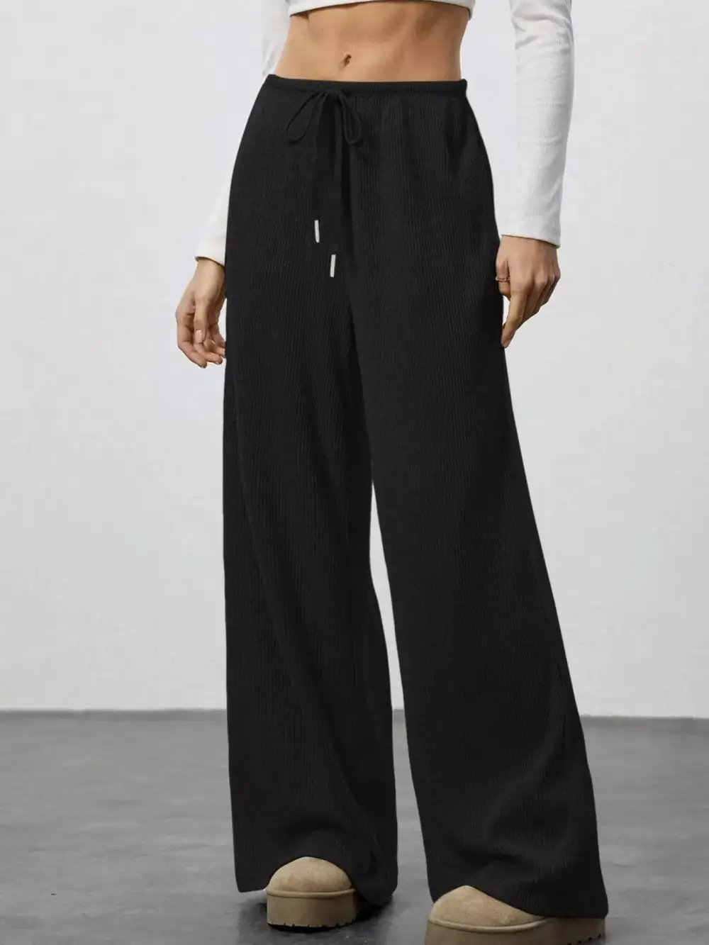 Relaxed Fit Wide Leg Pants