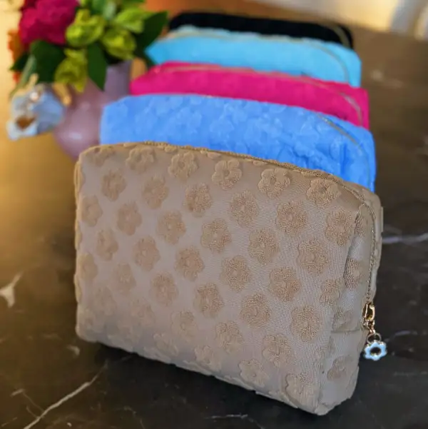 Everyday Soft Zip-Top Shoulder Bag