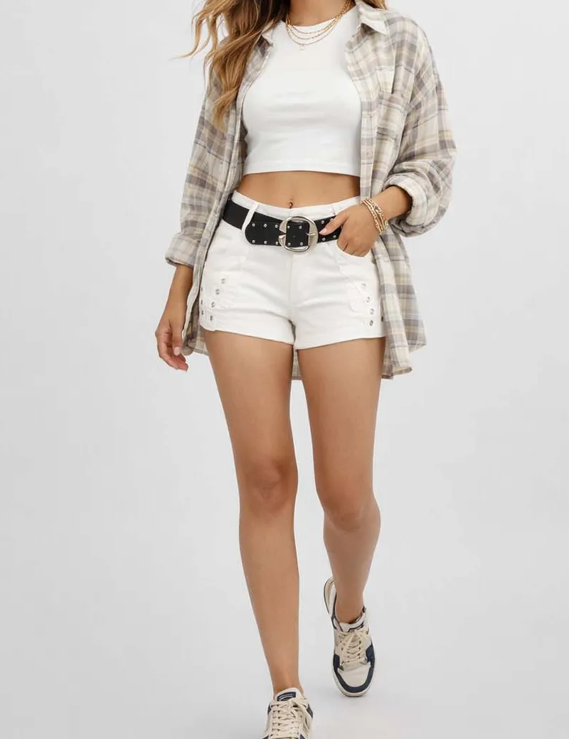 Metal Eyelet Solid Color Denim Shorts