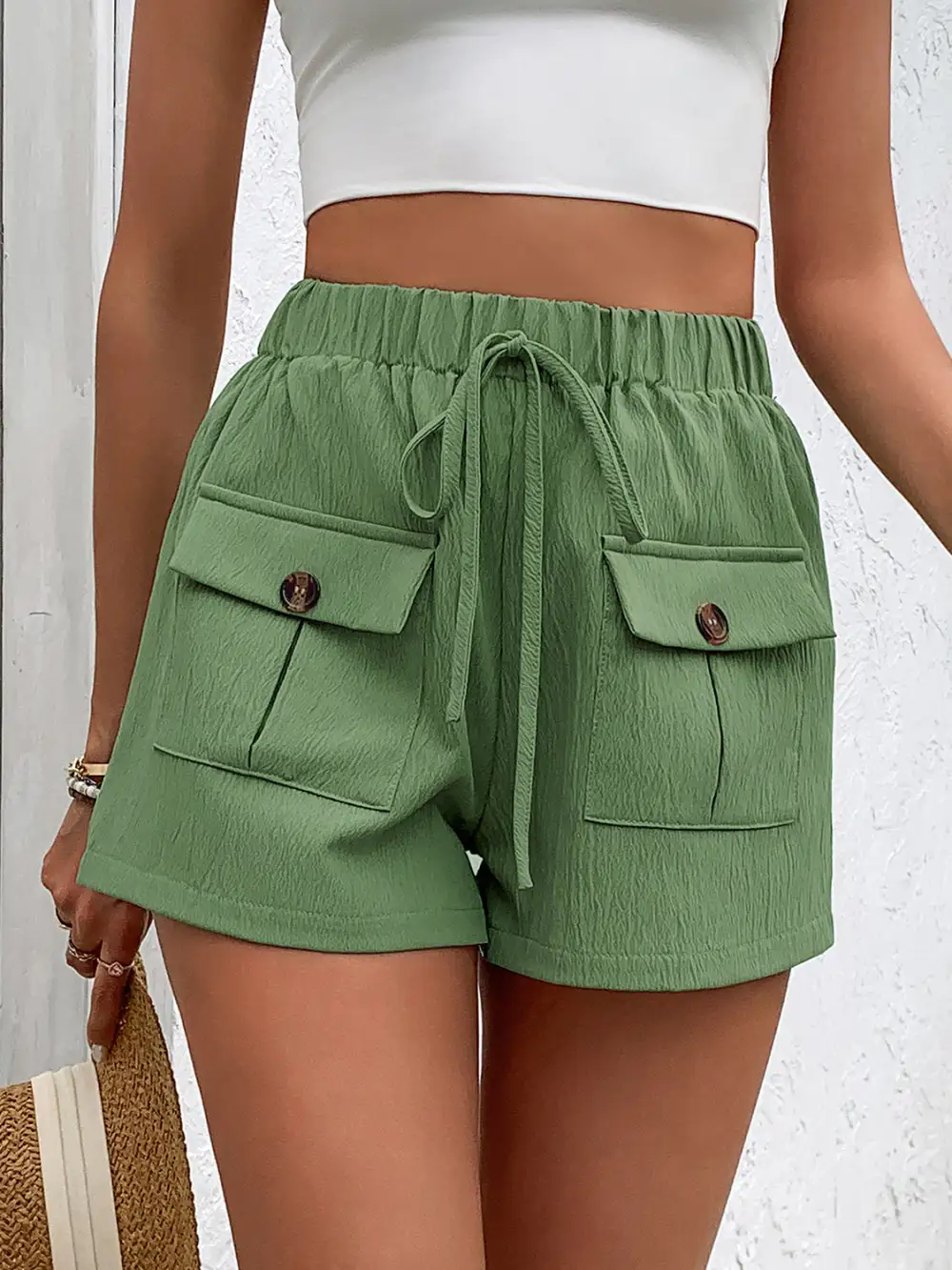 Modern Fit Elastic Waist Pocket Detail Shorts