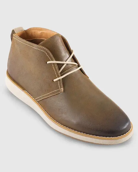 Men's Movement-friendly Loose-fit Chukka Boot