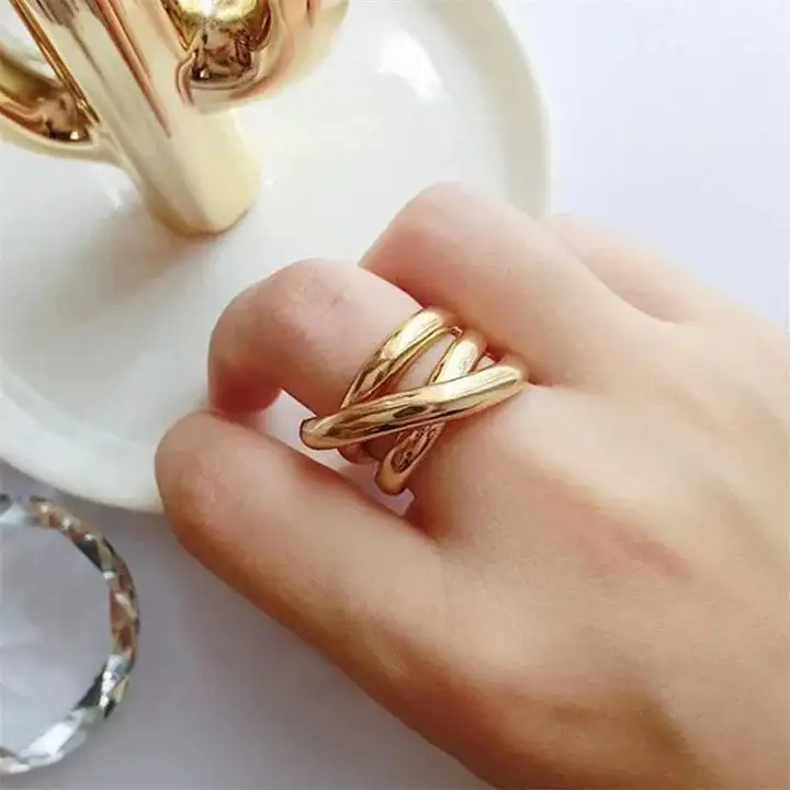 Framed Interlocking Band Ring