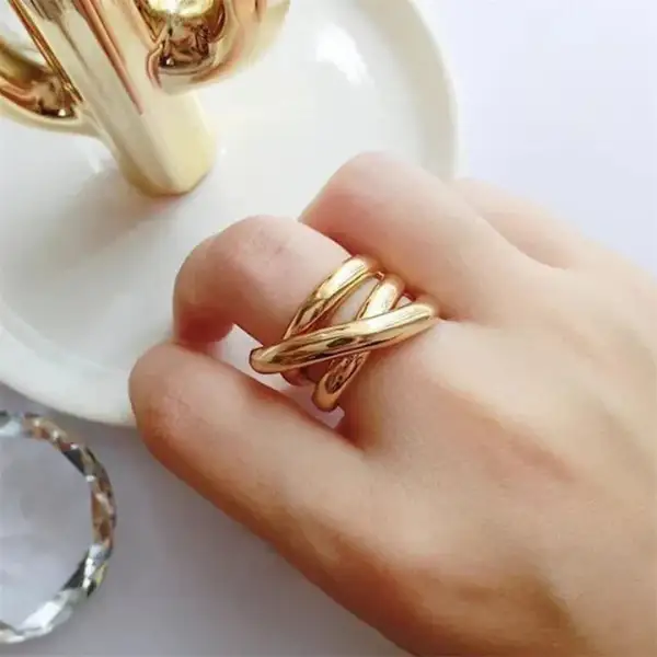 Framed Interlocking Band Ring