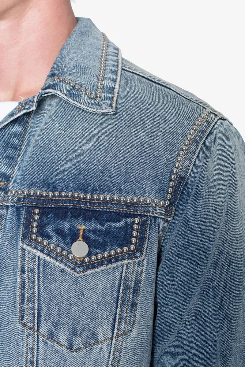 LIGHT BLUE DENIM STUDDED TRUCKER JACKET
