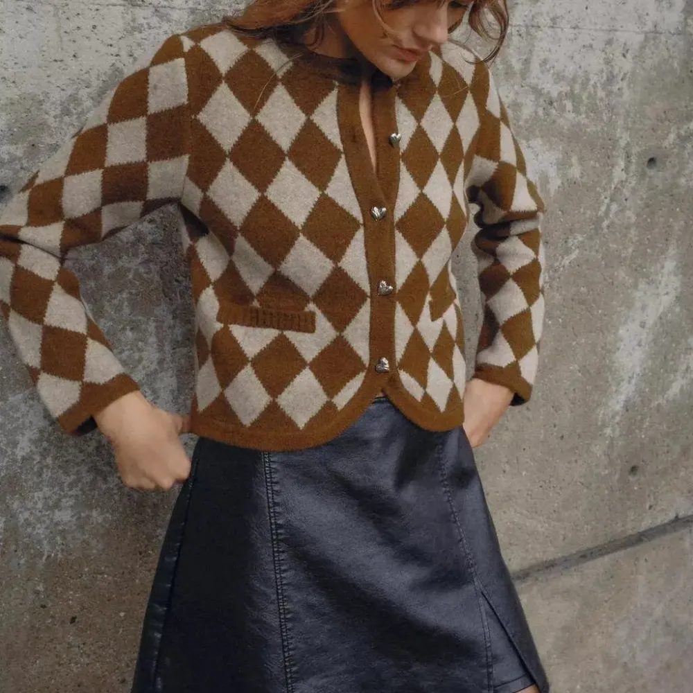 Geometric Patterned Knit Cardigan