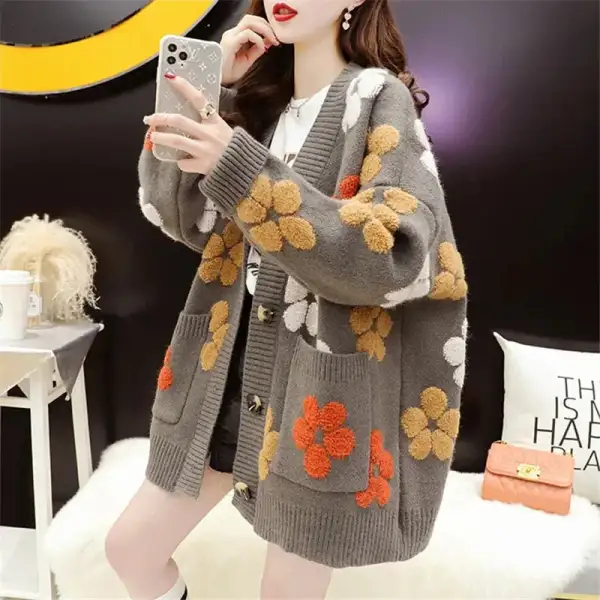 Vintage Floral Button-Up Cardigan