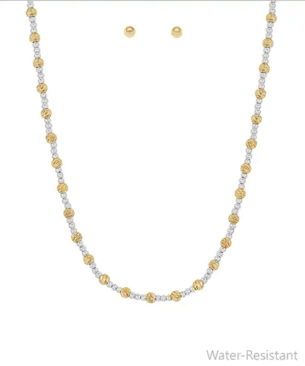 Wr Textured Ball Necklace