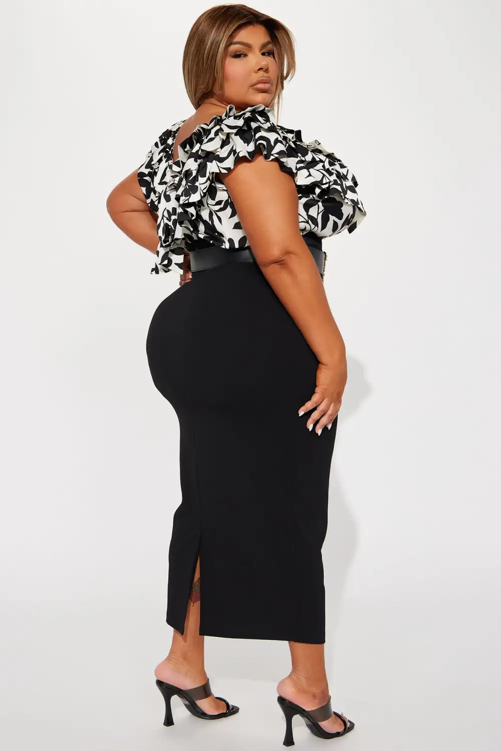 Chic And Classy Midi Dress - Black/White