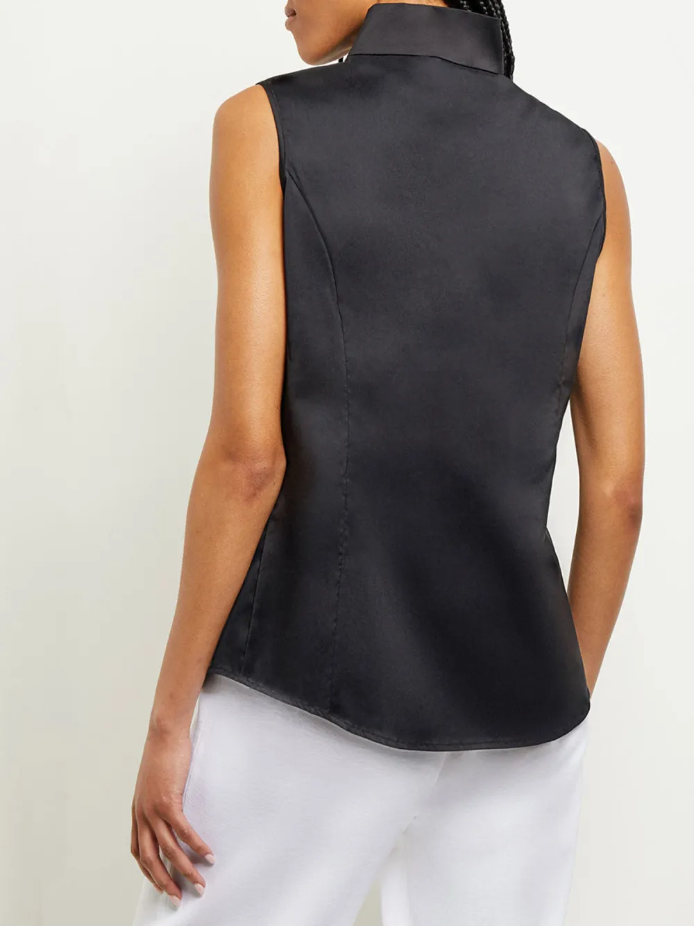 Sleeveless Solid Color Shirt