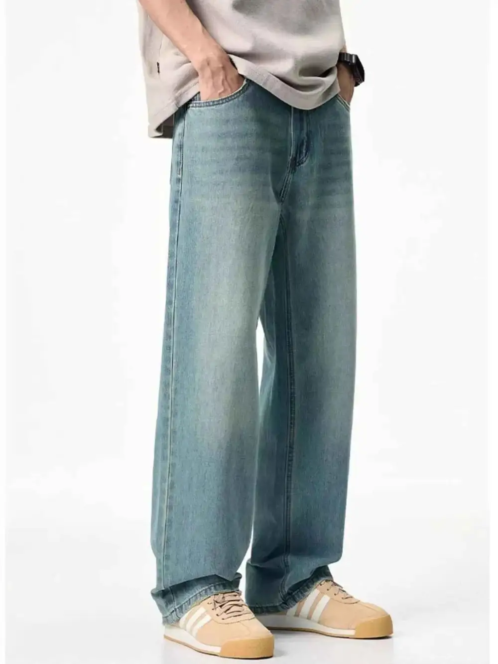 Clean Look Wash Relaxed Fit Jeans