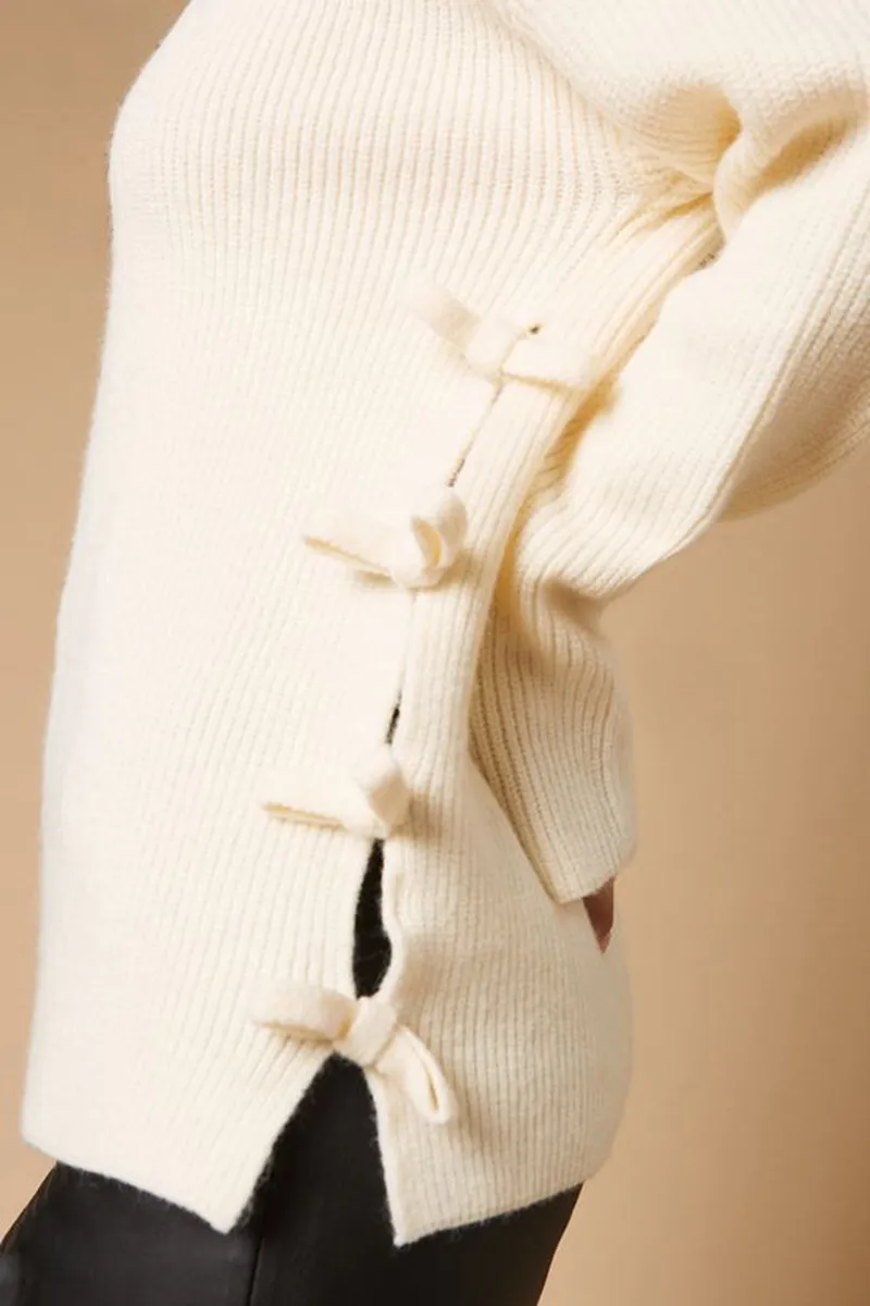 Casual Style Bow Side V Neck Sweaters