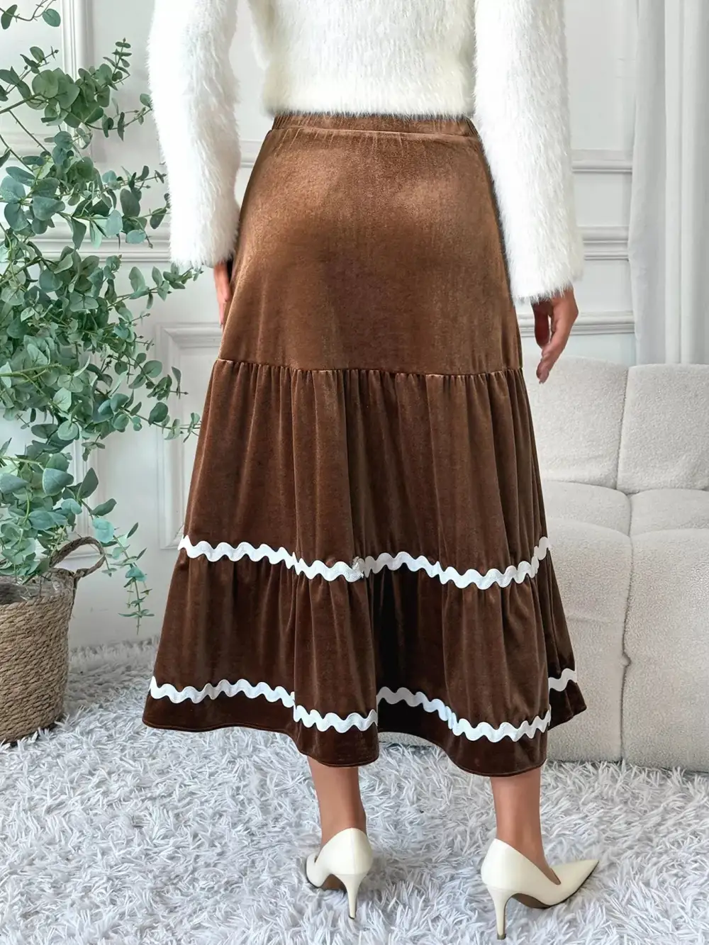 Chic Ruched Velvet Skirt