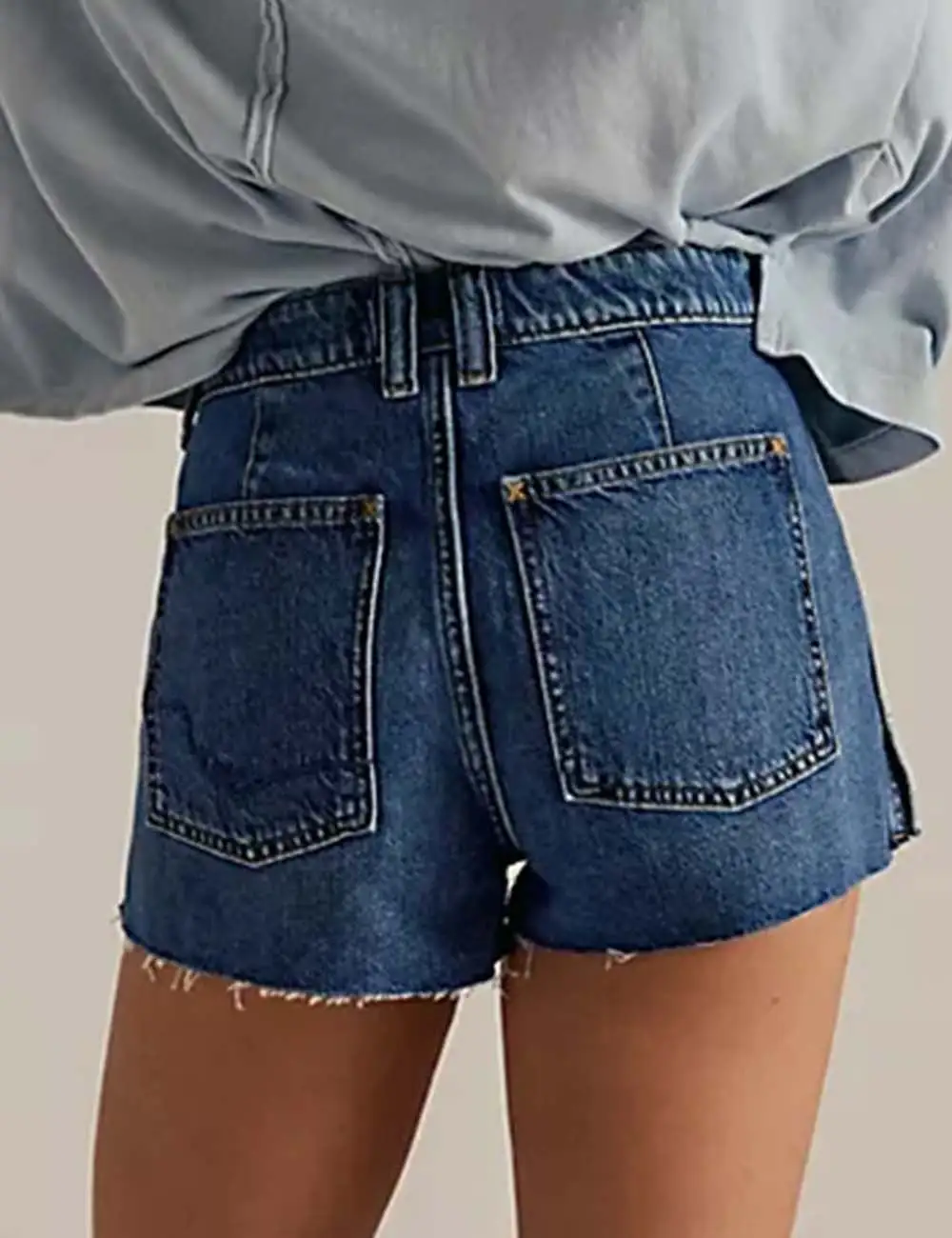 Pocket Hot Shorts Button Raw Edge Denim Shorts