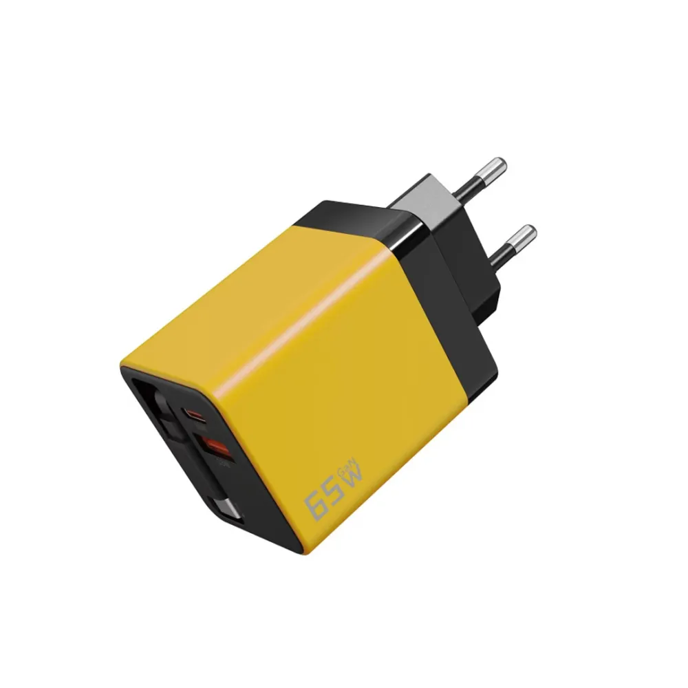 GaN Charger with Built-in Retractable Cable