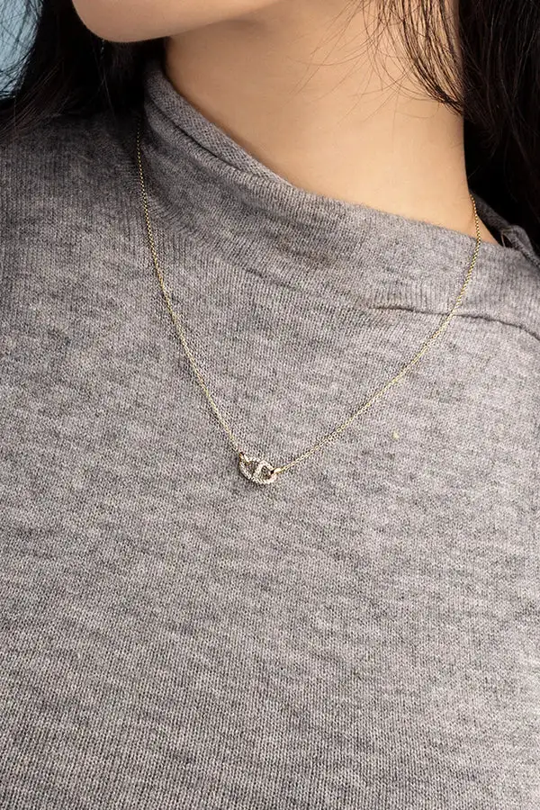 Leaf Pendant Necklace