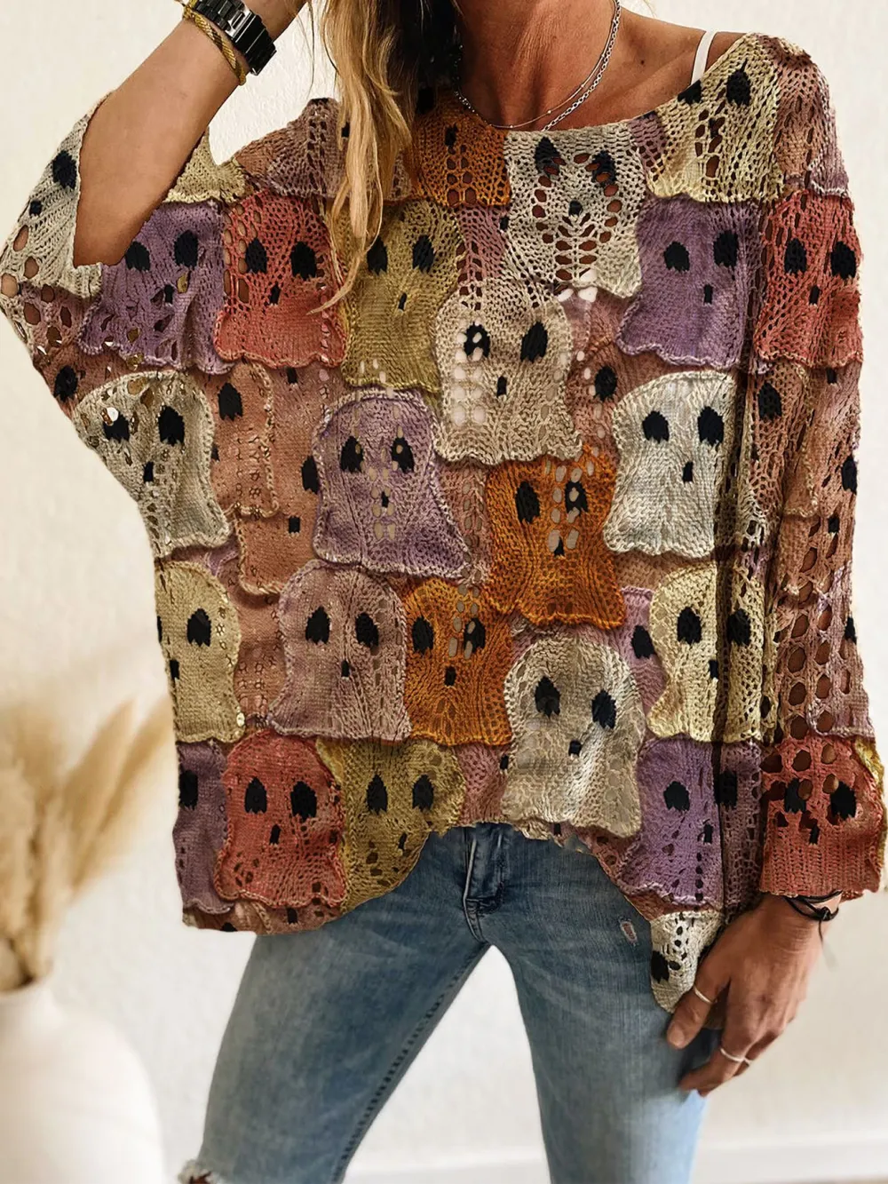 Halloween Long Sleeve with Diamond Cutout Bat Pumpkin Print