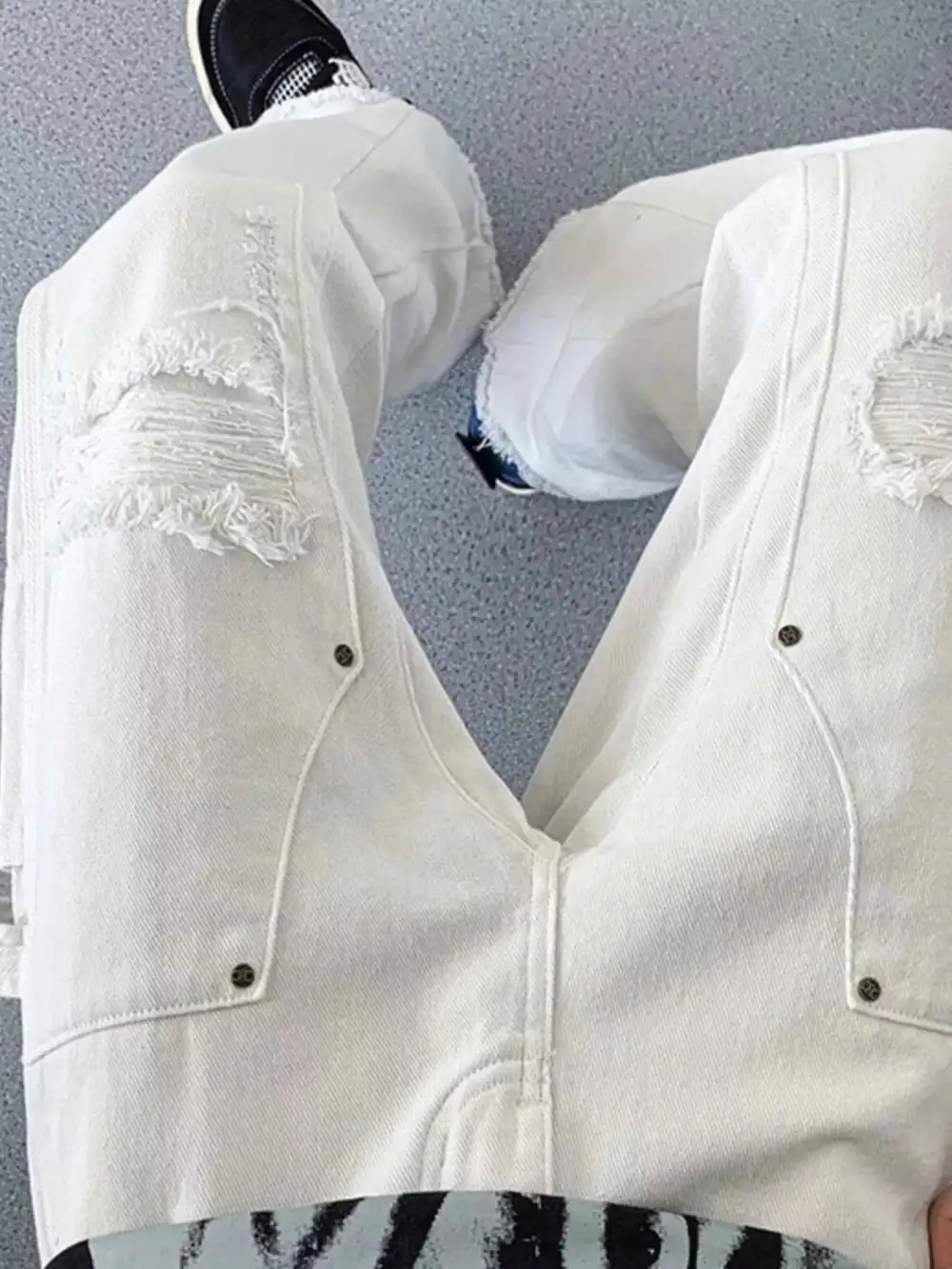 Distressed Raw Hem Wide Leg Jeans