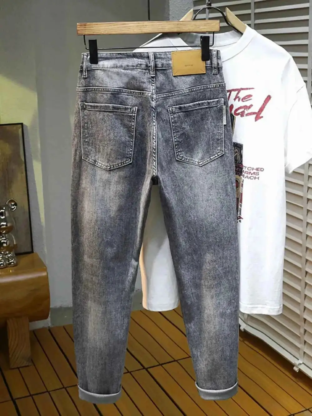 Everyday Distressed Slim Fit Jeans