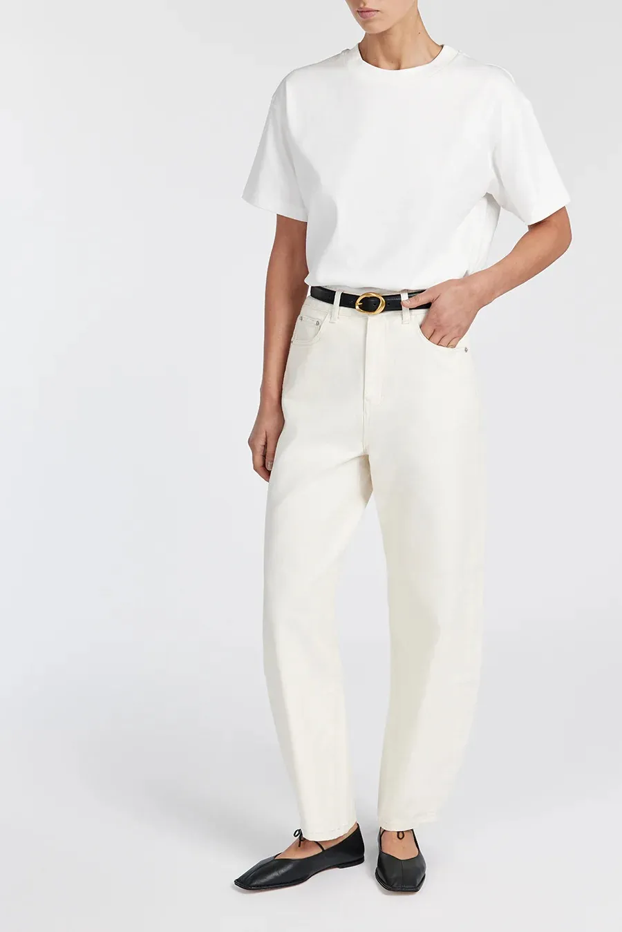 CREAM BARREL LEG JEAN