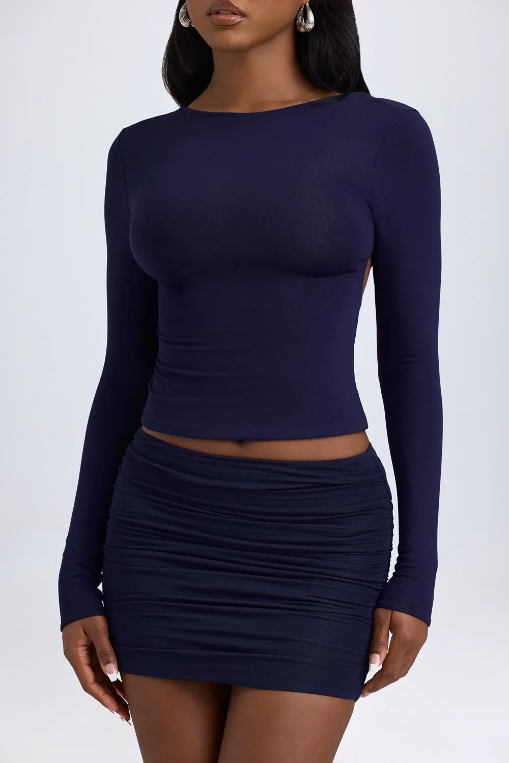 Versatile Basic Backless Long Sleeves