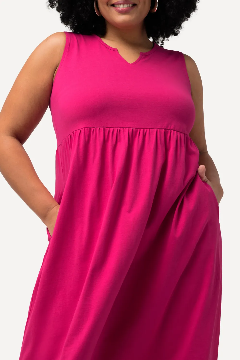 Solid Color Notch Round Neck Dress
