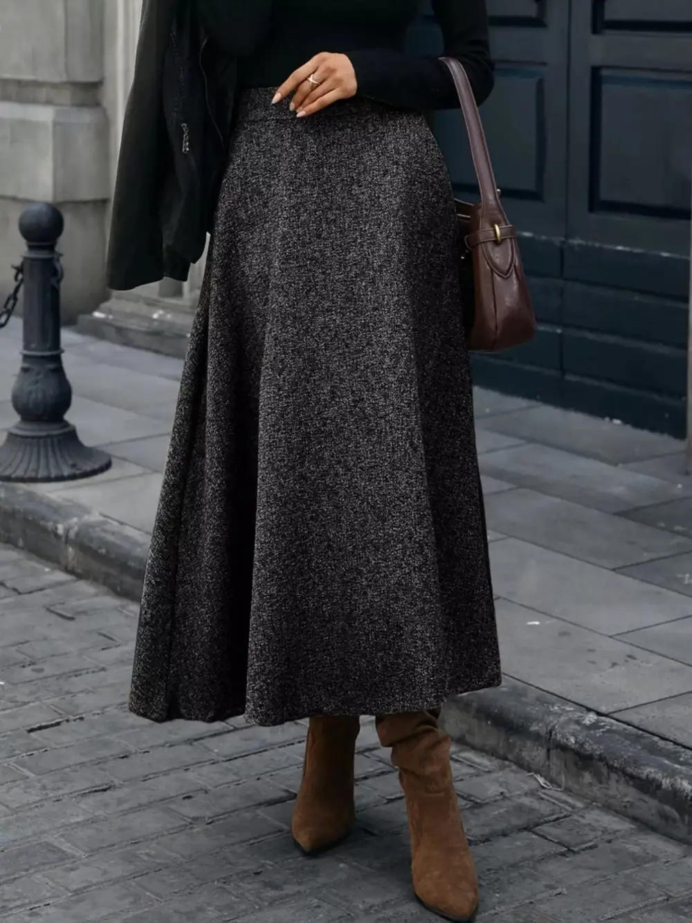 Line Line Midi Skirt
