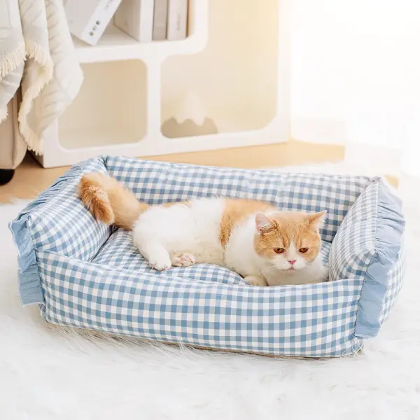 Fashion Ruffle Plaid Detachable Warm Dog & Cat Bed