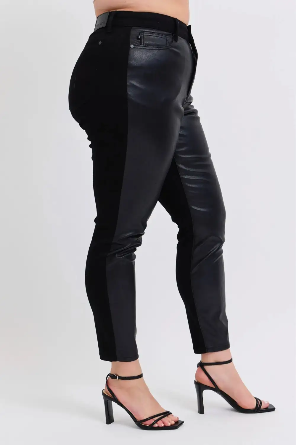 Plus Size HW Faux Leather Skinny Pants