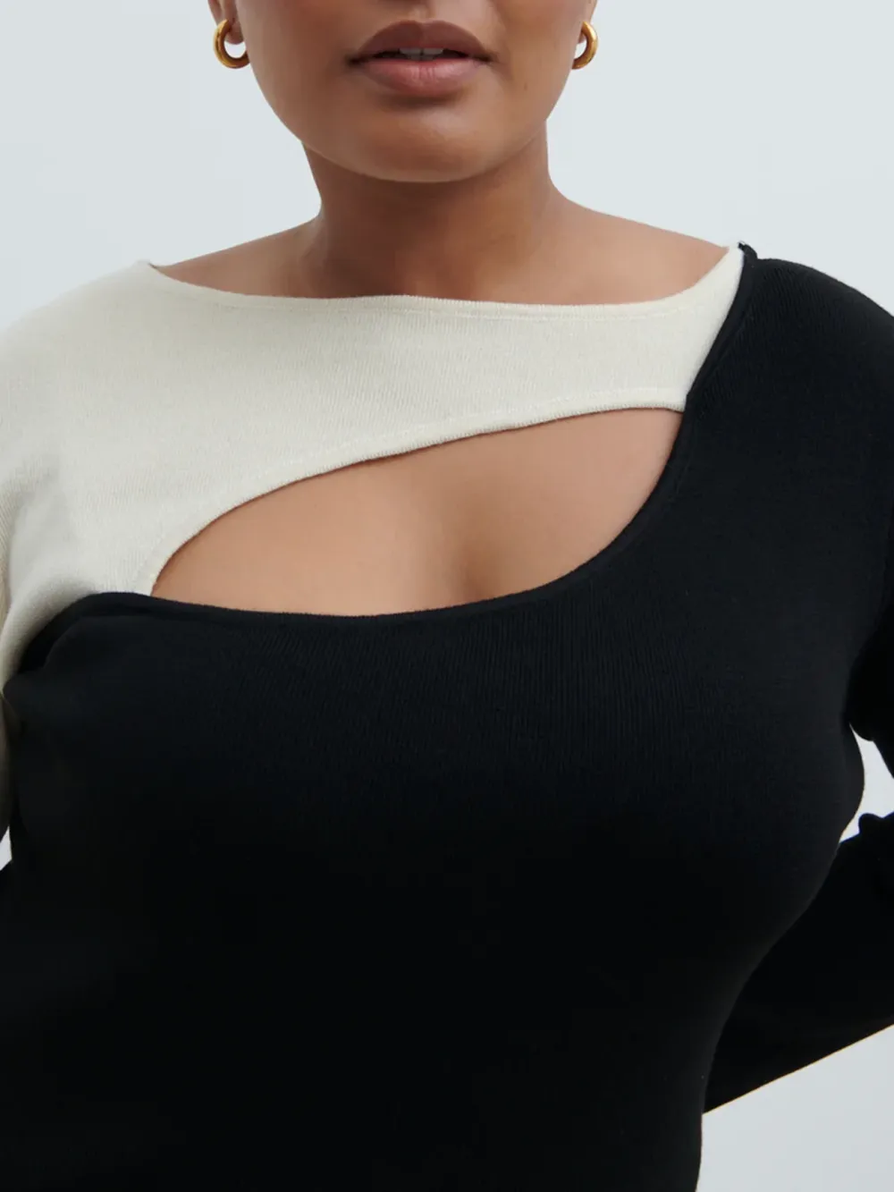Contrast Knit Top Curve