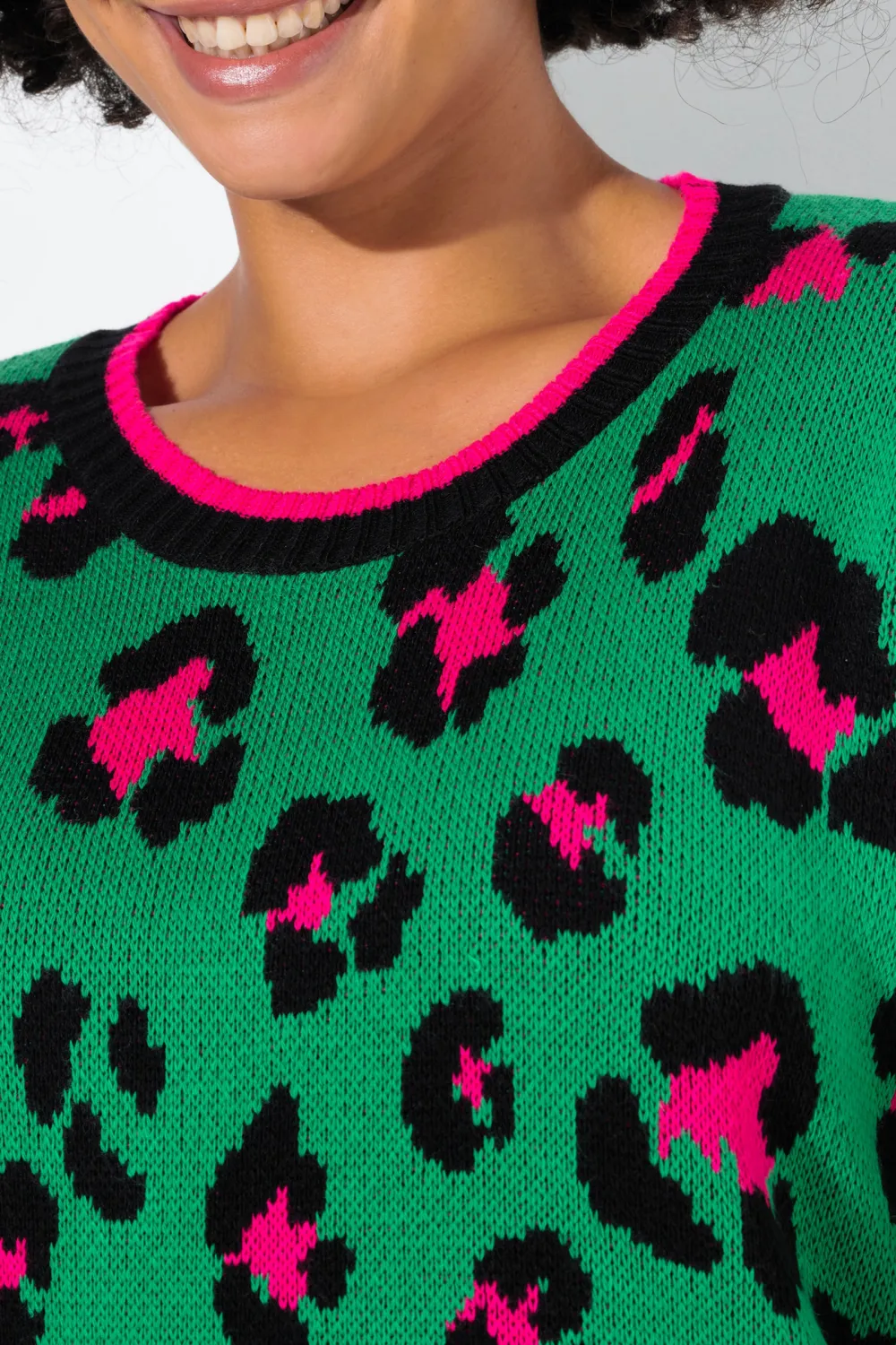 Color Blocking Round Neck Sweater