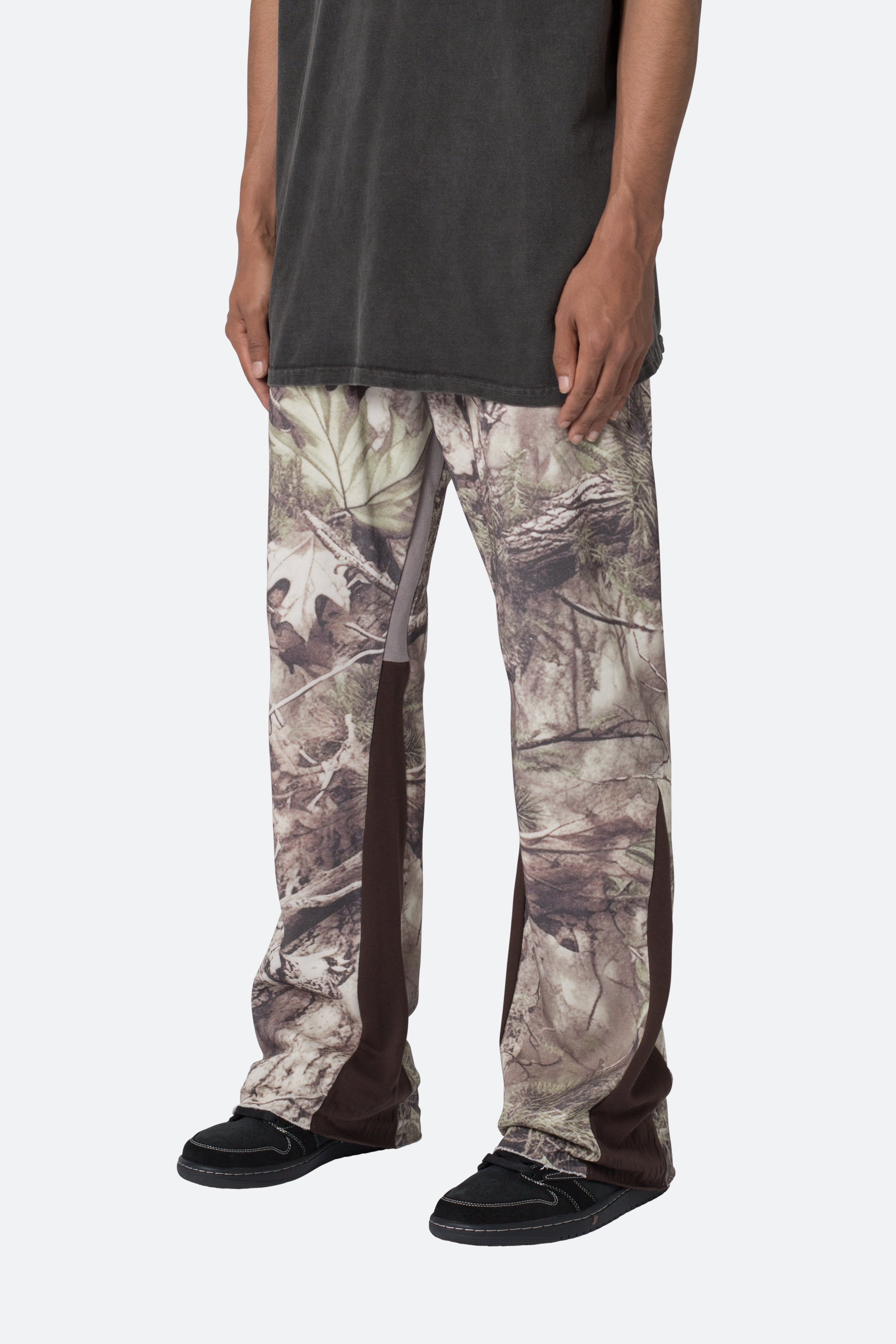 Contrast Bootcut Sweatpants - Hunter Camo